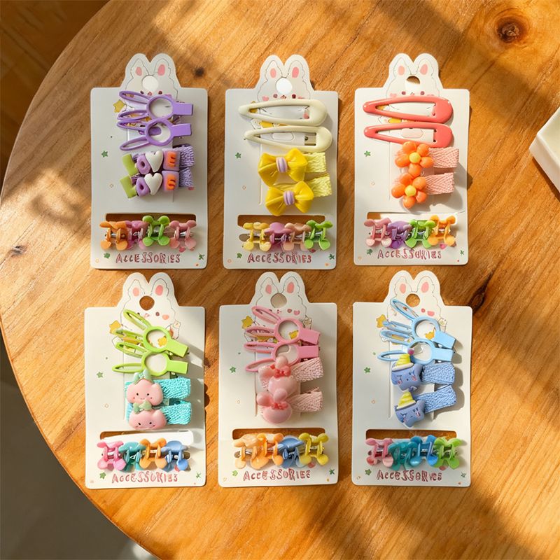 Assorted Designs Hair Accessories Clips Women Hair Clips Random Colours