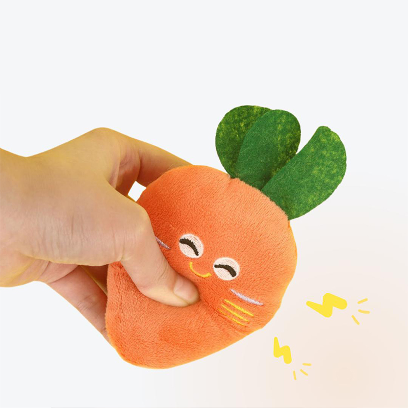 Plush Dog Toy Squeaky Carrot Dog Toy 13 cm Random Colour