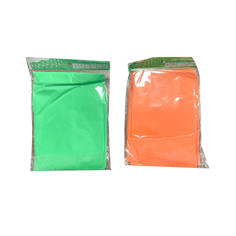 Lightweight Poncho Waterproof Raincoat for Childrens Boys Girls 45 x 72 inch - Green