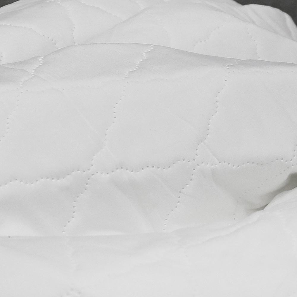 Double Bed Waterproof Mattress Protector Hypoallergenic Breathable Mattress Encasement Comfort