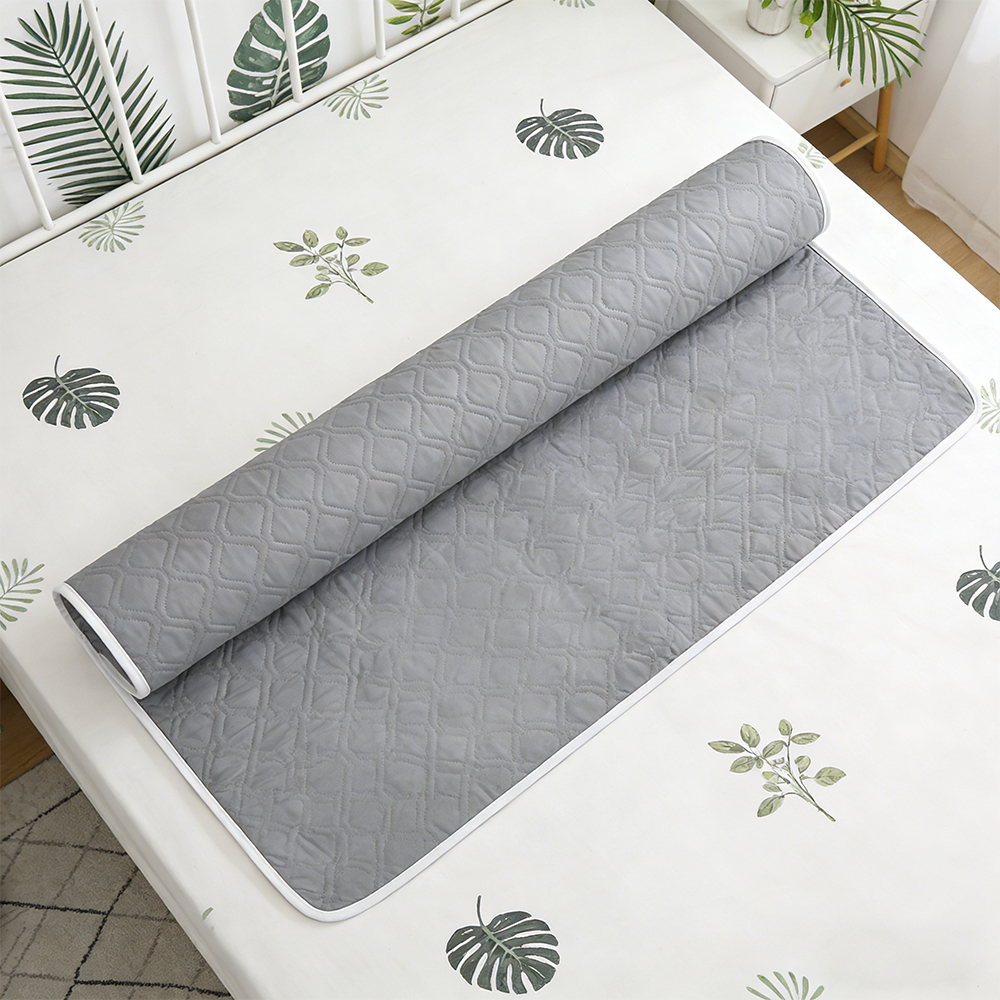 XL Reusable Incontinence Bed Pad 80 x 120cm Waterproof Mattress Protector Washable Double Bed Pad